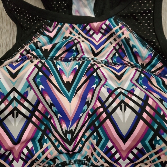 Pink by Victoria’s Secret Ultimate Sports Bra - Picture 2 of 8